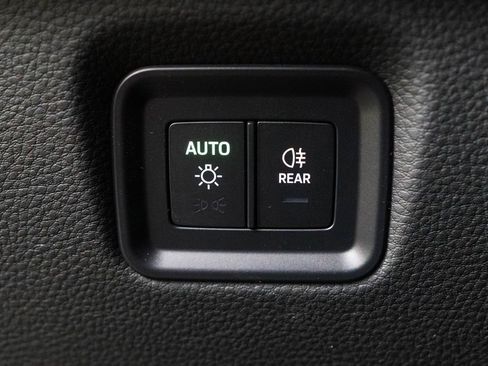 New 2025 Porsche Cayenne Coupe image 23