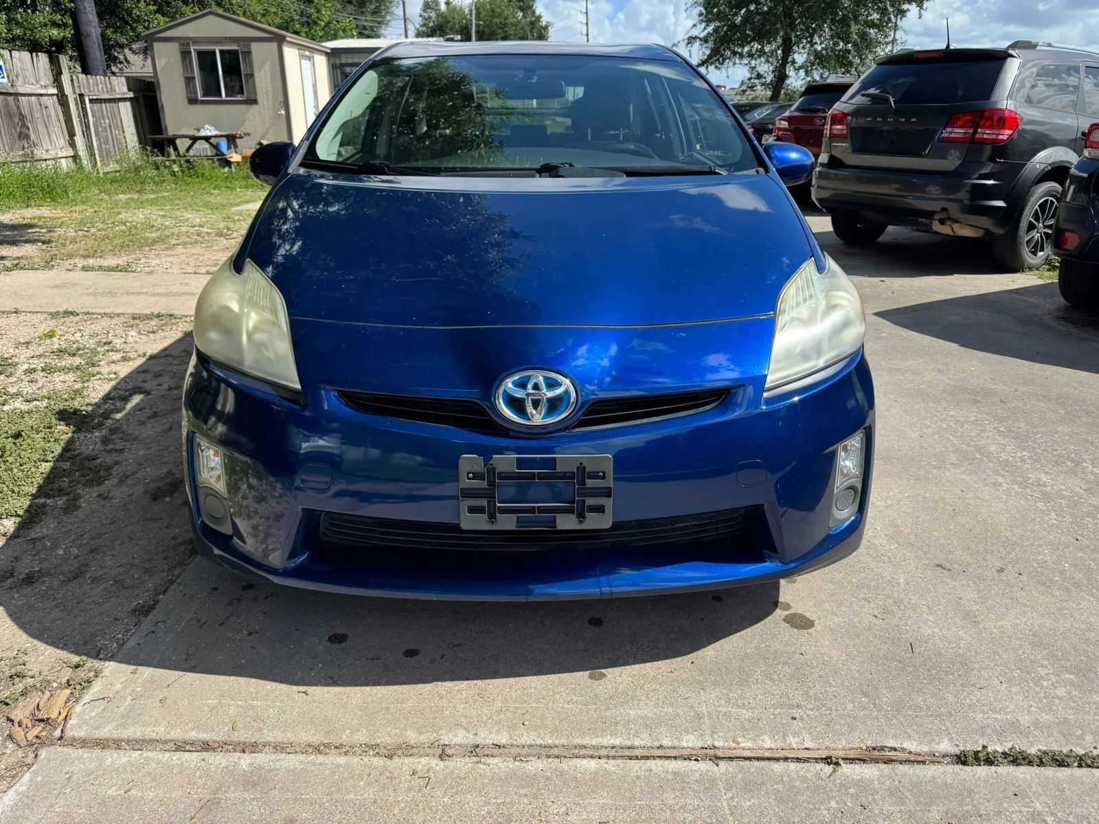 Used 2010 Toyota Prius Three w/ Navigation Pkg FWD image 2