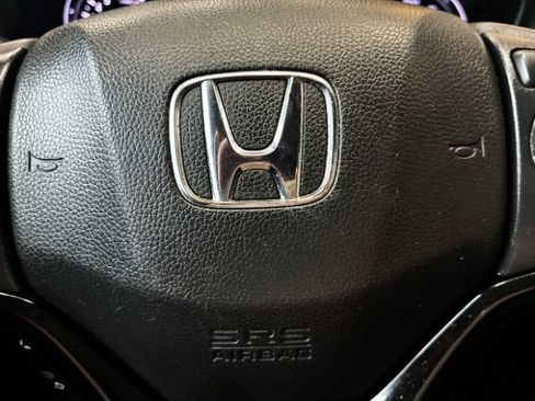 Used 2021 Honda HR-V Sport image 21