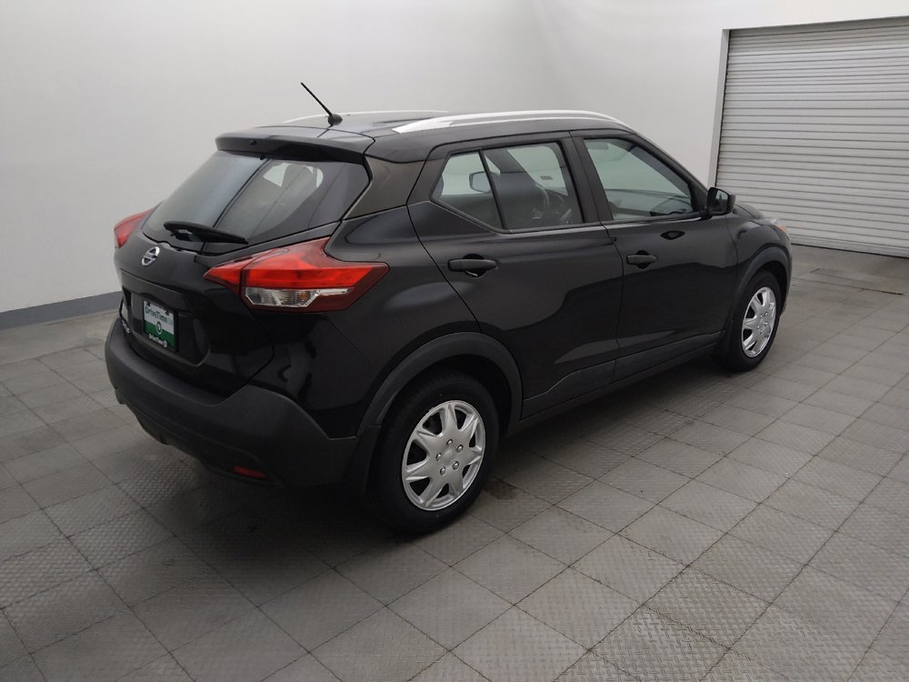 Used 2019 Nissan Kicks S FWD image 9