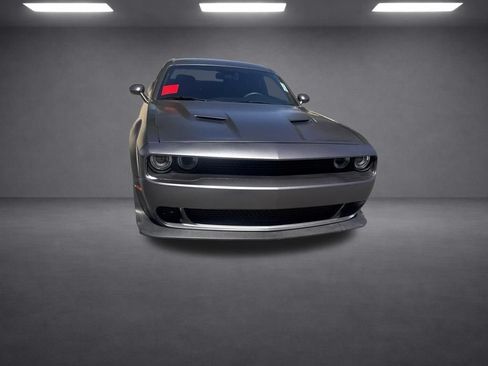 Used 2017 Dodge Challenger R/T RWD image 10