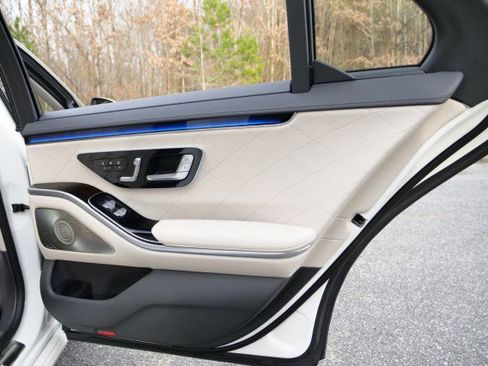 Used 2023 Mercedes-Benz S 580 4MATIC Sedan image 52