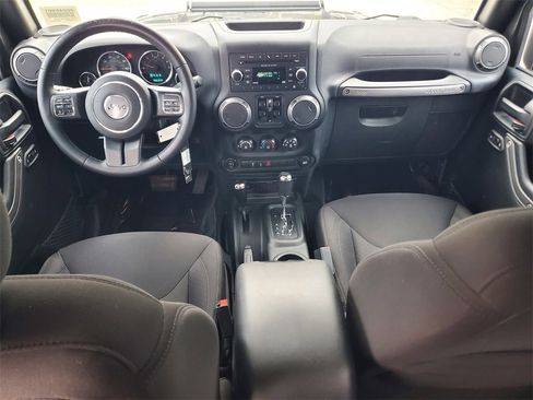 Used 2017 Jeep Wrangler Unlimited Sport w/ Quick Order Package 24S image 9