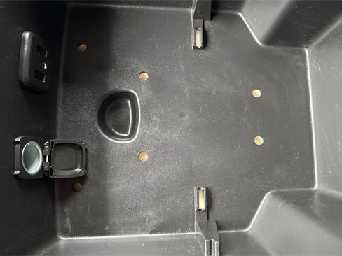 Used 2017 GMC Sierra 2500 2WD Crew Cab image 32