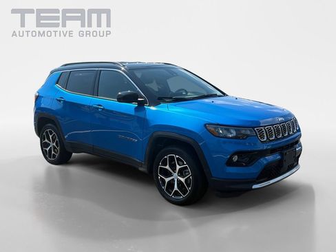 Used 2024 Jeep Compass Limited AWD/4WD image 1