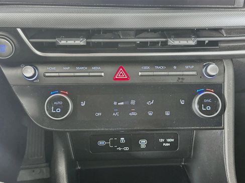Used 2025 Hyundai Sonata SEL FWD image 23