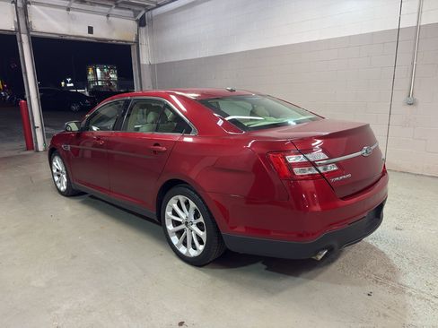 Used 2018 Ford Taurus Limited AWD/4WD image 5