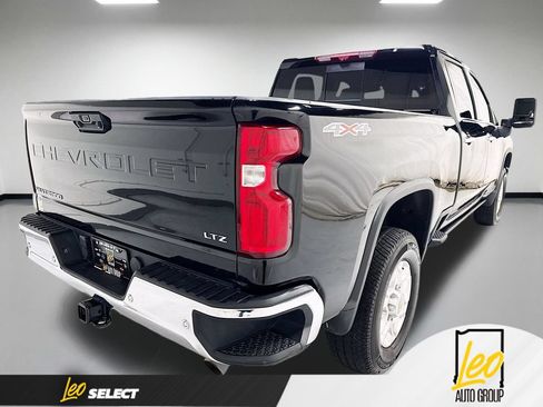 Used 2023 Chevrolet Silverado 2500 LTZ w/ LTZ Convenience Package II AWD/4WD image 7
