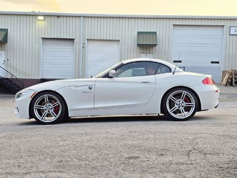 Used 2011 BMW Z4 sDrive35is image 20