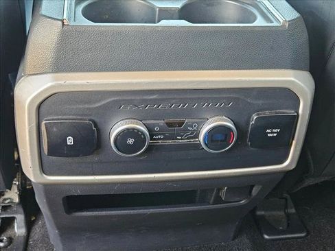 Used 2022 Ford Expedition XLT RWD image 18