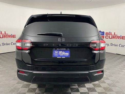 Used 2023 Honda Pilot EX-L image 4