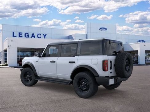 New 2026 Ford Bronco Outer Banks AWD/4WD image 4
