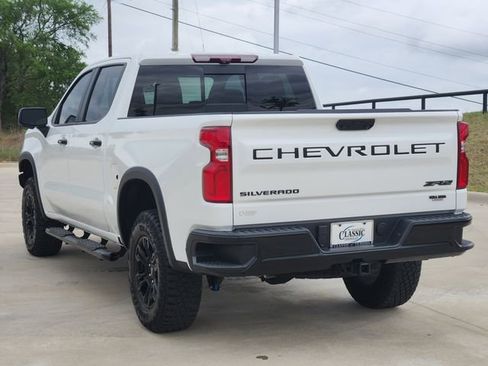 Used 2024 Chevrolet Silverado 1500 ZR2 w/ Technology Package image 6