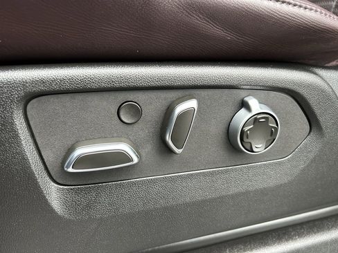 Certified 2024 Cadillac Escalade ESV Sport Platinum w/ LPO, ONYX Package image 21