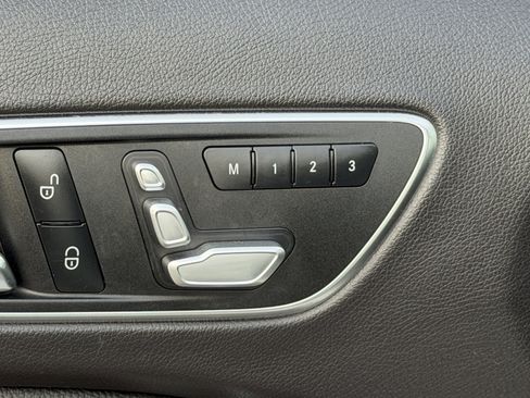 Used 2019 Mercedes-Benz GLA 250 image 18