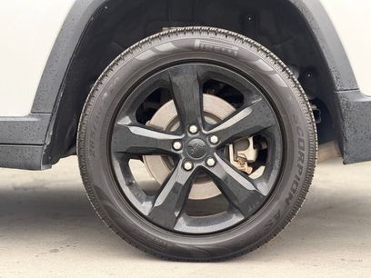 Used 2021 Jeep Grand Cherokee L Laredo