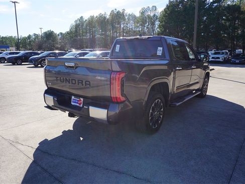 Used 2023 Toyota Tundra Limited image 23