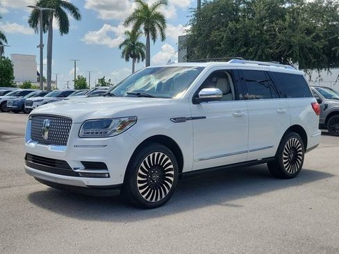 Used 2020 Lincoln Navigator Black Label w/ Cargo Convenience Package AWD/4WD image 3