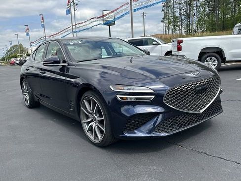 Used 2023 Genesis G70 2.0T image 2