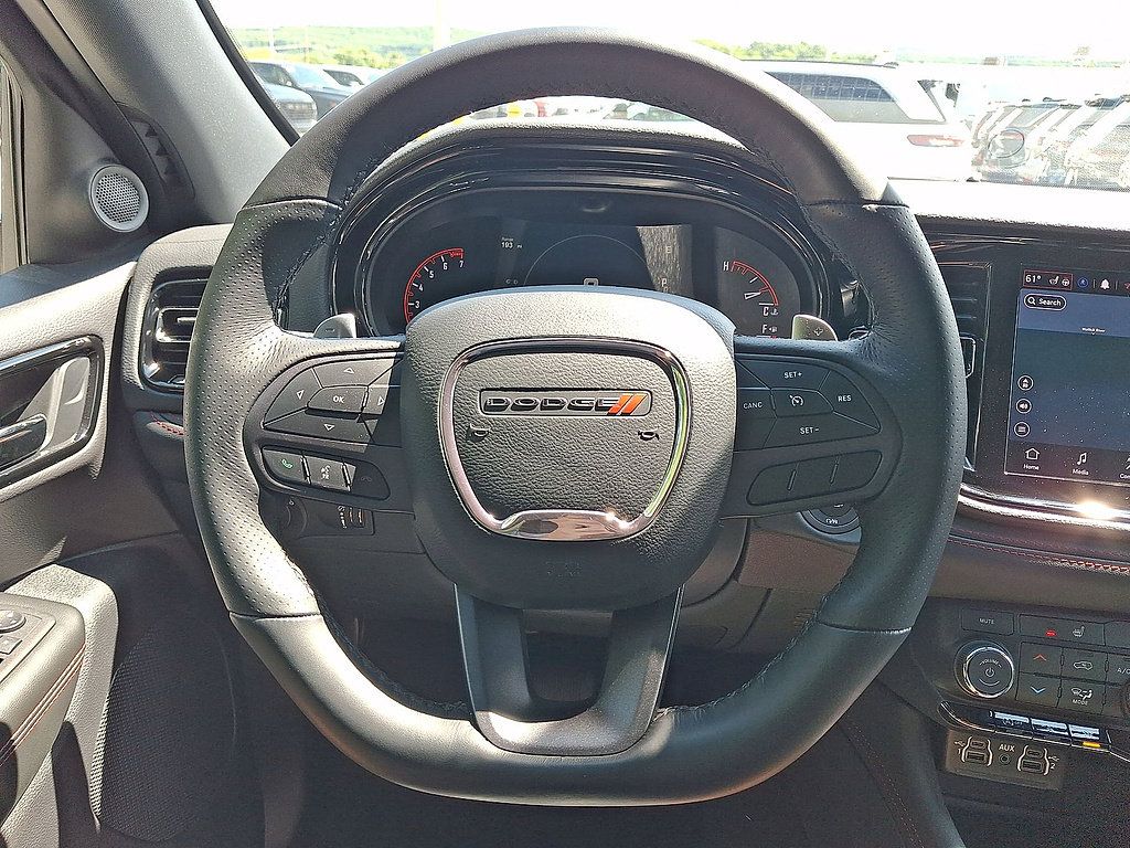 Used 2025 Dodge Durango GT AWD/4WD image 16
