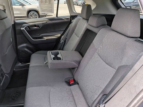 Used 2021 Toyota RAV4 XLE w/ Convenience Package AWD/4WD image 21