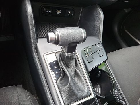 Used 2023 Kia Sportage LX AWD/4WD image 4