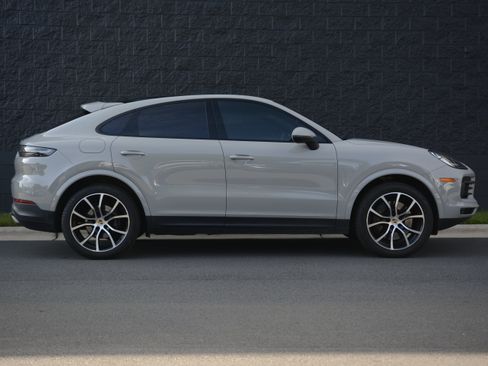 Certified 2021 Porsche Cayenne Coupe AWD/4WD image 8