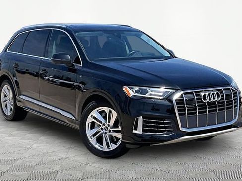 Used 2023 Audi Q7 3.0T Prestige w/ Prestige Package AWD/4WD image 11