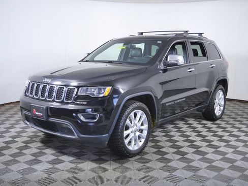 Used 2017 Jeep Grand Cherokee Limited w/ Trailer Tow Group IV AWD/4WD image 5