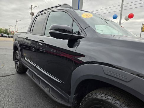 Used 2025 Honda Ridgeline Black Edition image 42