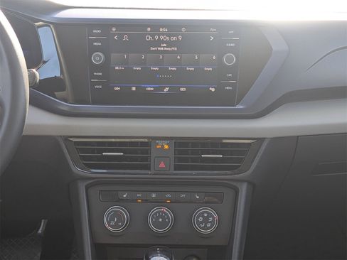 Used 2022 Volkswagen Taos SE image 19