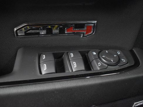 Used 2024 GMC Sierra 1500 AT4 w/ Technology Package image 14