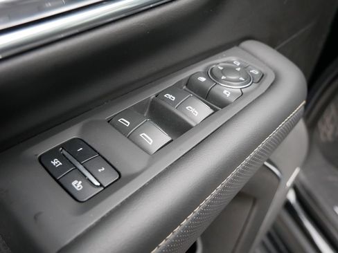 Used 2023 Chevrolet Tahoe Premier w/ Advanced Technology Package image 16