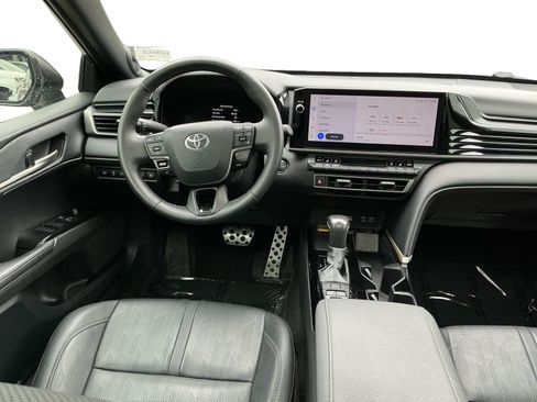 Used 2025 Toyota Camry XSE FWD image 14