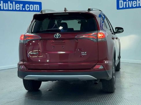 Used 2018 Toyota RAV4 XLE AWD/4WD image 7