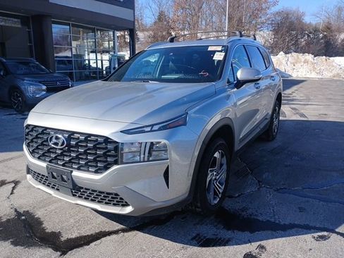 Used 2023 Hyundai Santa Fe SEL image 3