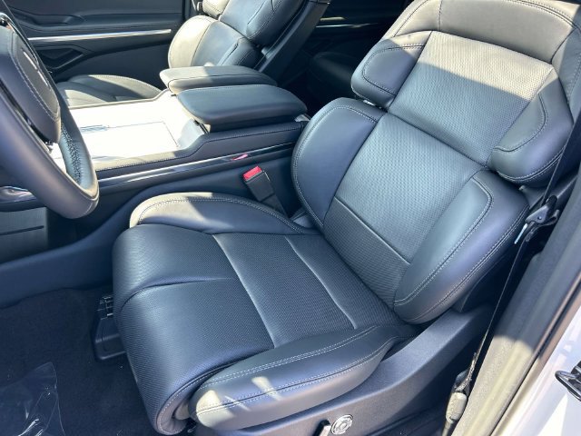 New 2027 Lincoln Navigator L Reserve w/ Jet Appearance Package AWD/4WD image 23