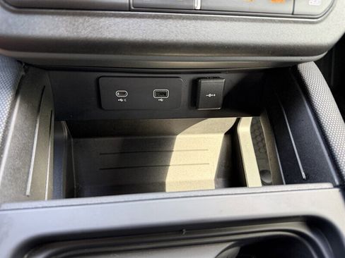 Used 2021 Land Rover Defender 110 X-Dynamic HSE image 42