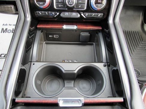 Used 2023 GMC Yukon XL Denali Ultimate image 21