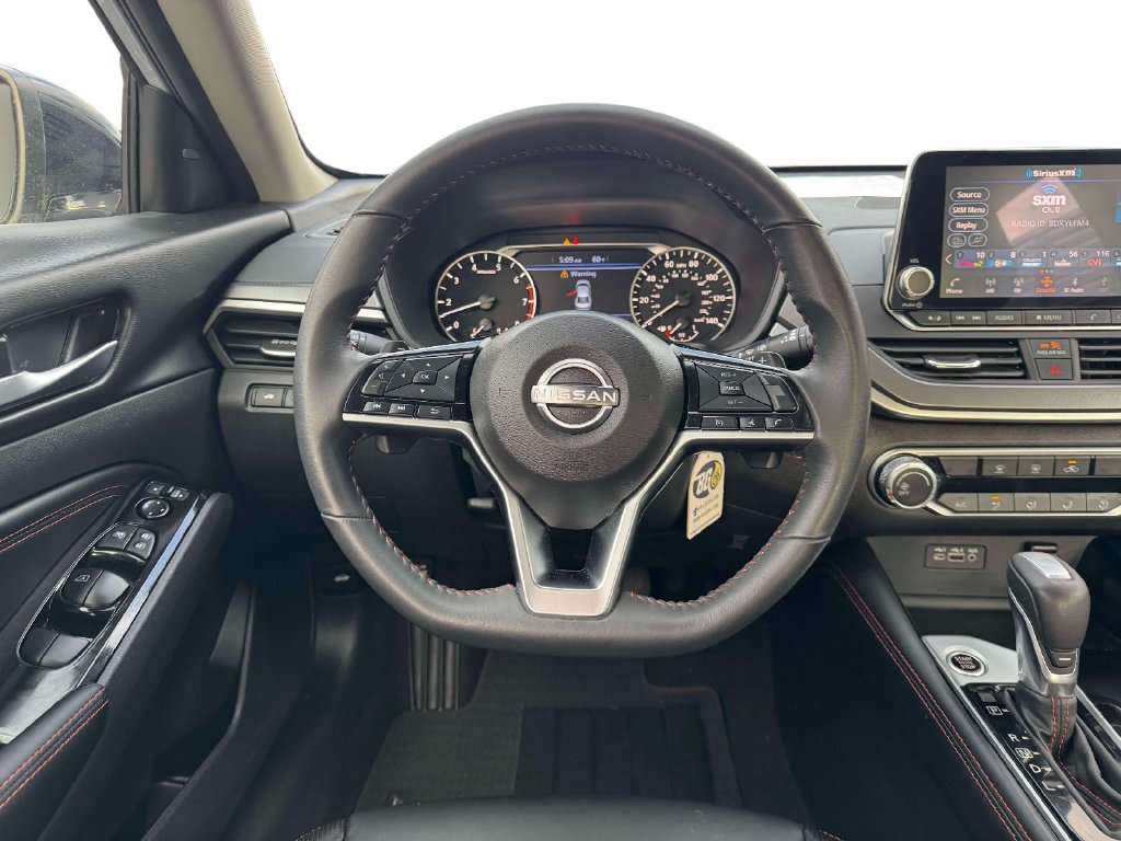 Used 2023 Nissan Altima 2.5 SR FWD image 21