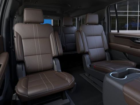 New 2026 Chevrolet Suburban High Country AWD/4WD image 17