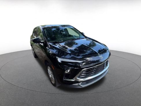 Used 2025 Buick Encore GX Preferred FWD image 3