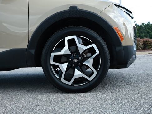 Used 2023 Hyundai Santa Cruz Limited AWD/4WD image 5
