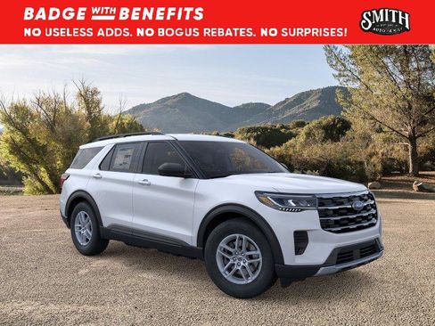 New 2026 Ford Explorer Active RWD image 8