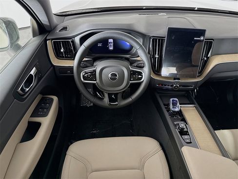 New 2026 Volvo XC60 B5 Plus w/ Protection Package Premier image 22