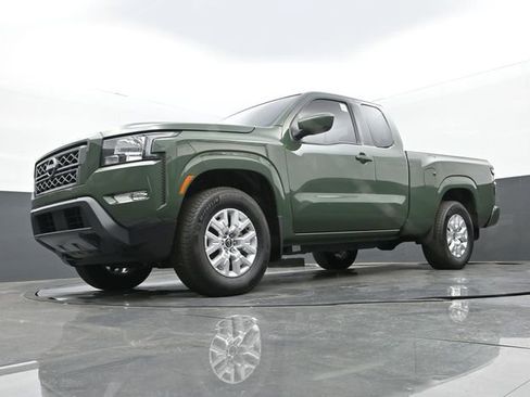 Used 2024 Nissan Frontier SV w/ SV Convenience Package RWD image 27