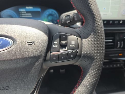 Used 2024 Ford Escape ST-Line Elite w/ Premium Technology Package AWD/4WD image 15