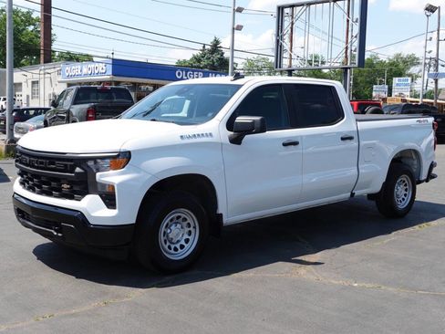 Used 2024 Chevrolet Silverado 1500 W/T w/ WT Value Package AWD/4WD image 1