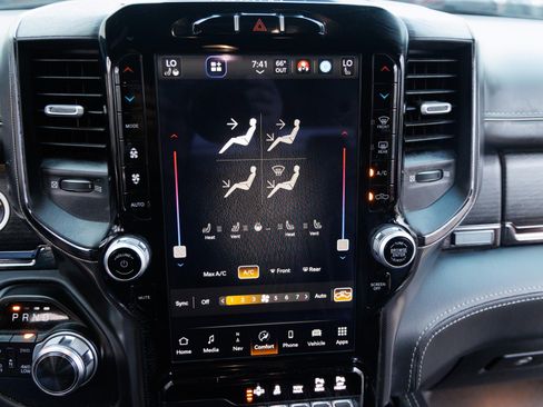 Used 2022 RAM 1500 Limited w/ Body Color Bumper Group image 26