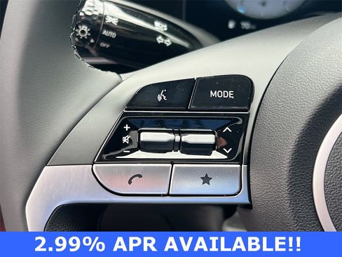 Certified 2025 Hyundai Elantra Limited image 24